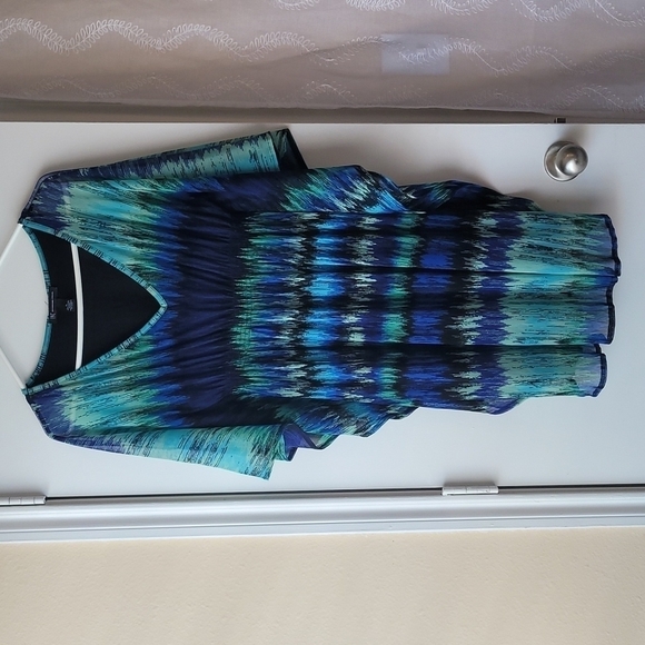 INC International Concepts Top Flare Arms Size Medium - Picture 1 of 4